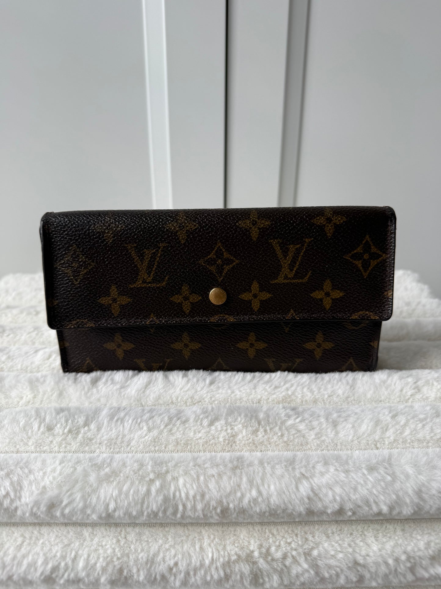 Louis Vuitton Monogram Porte Tresor International Wallet