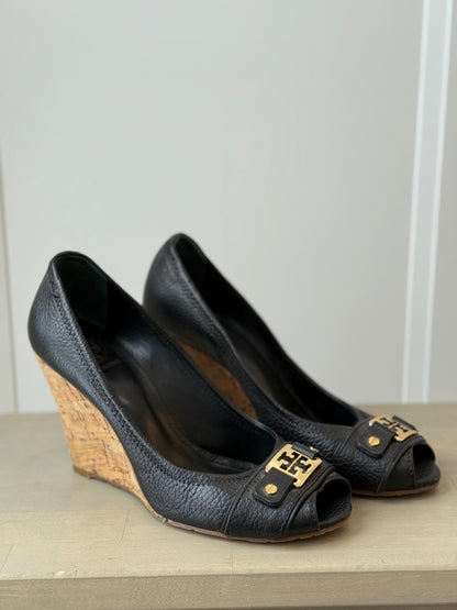 Tory Burch ‘Carnell’ Peep‑Toe Wedge Pump – Size 9