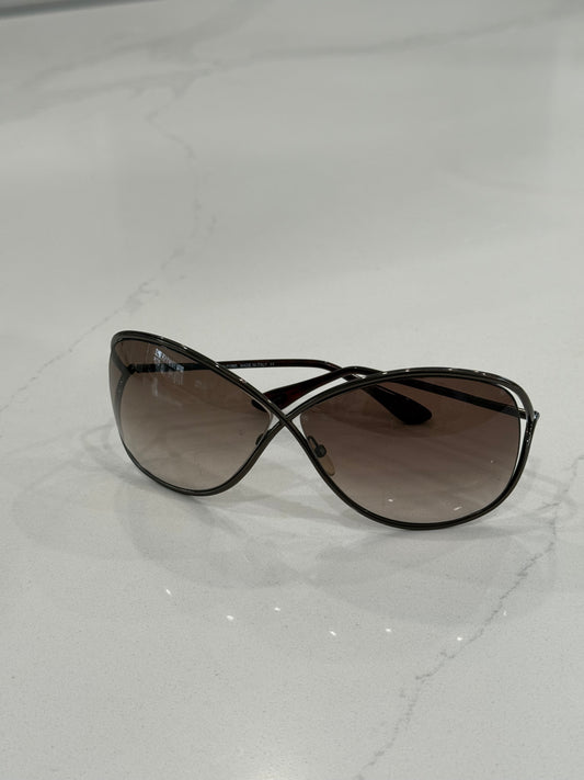 Tom Ford FT0130 Miranda Oversized Sunglasses – Gunmetal Frame, Grey Gradient Lenses