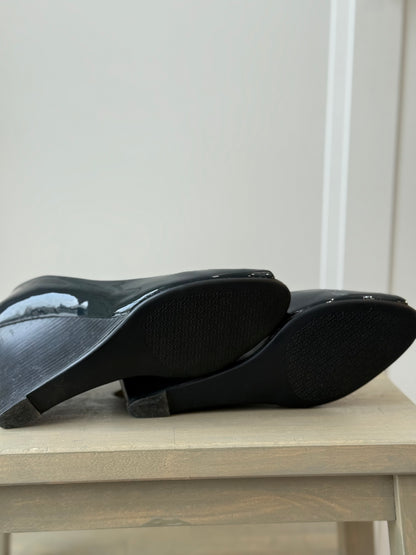 Tory Burch Navy Blue Patent Leather Pumps – Size 10