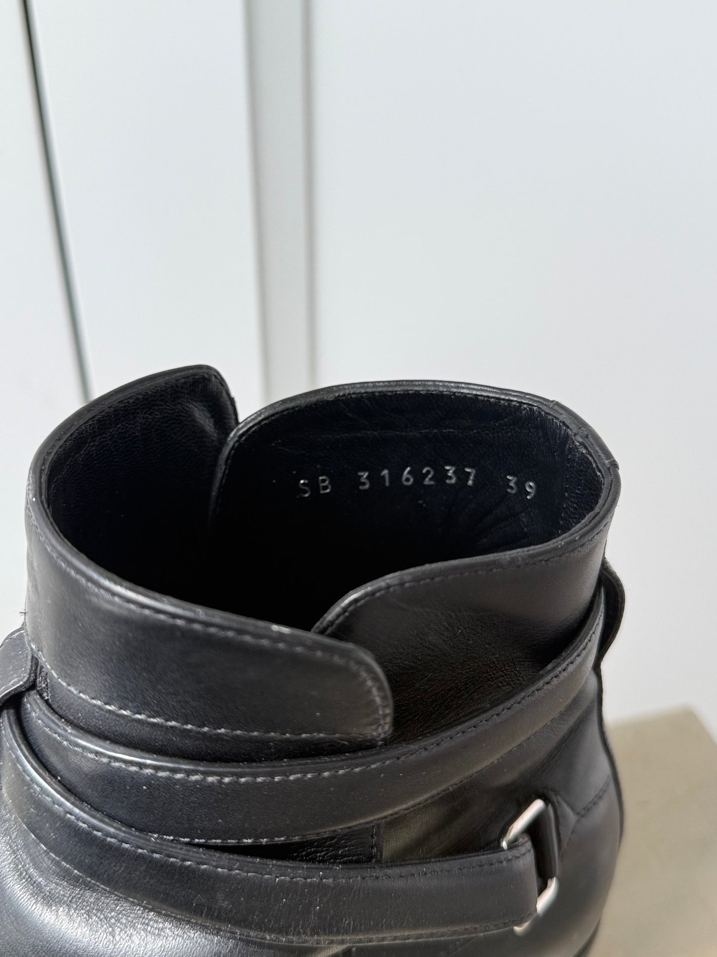 Saint Laurent Black Leather Ankle Boots – Size 39