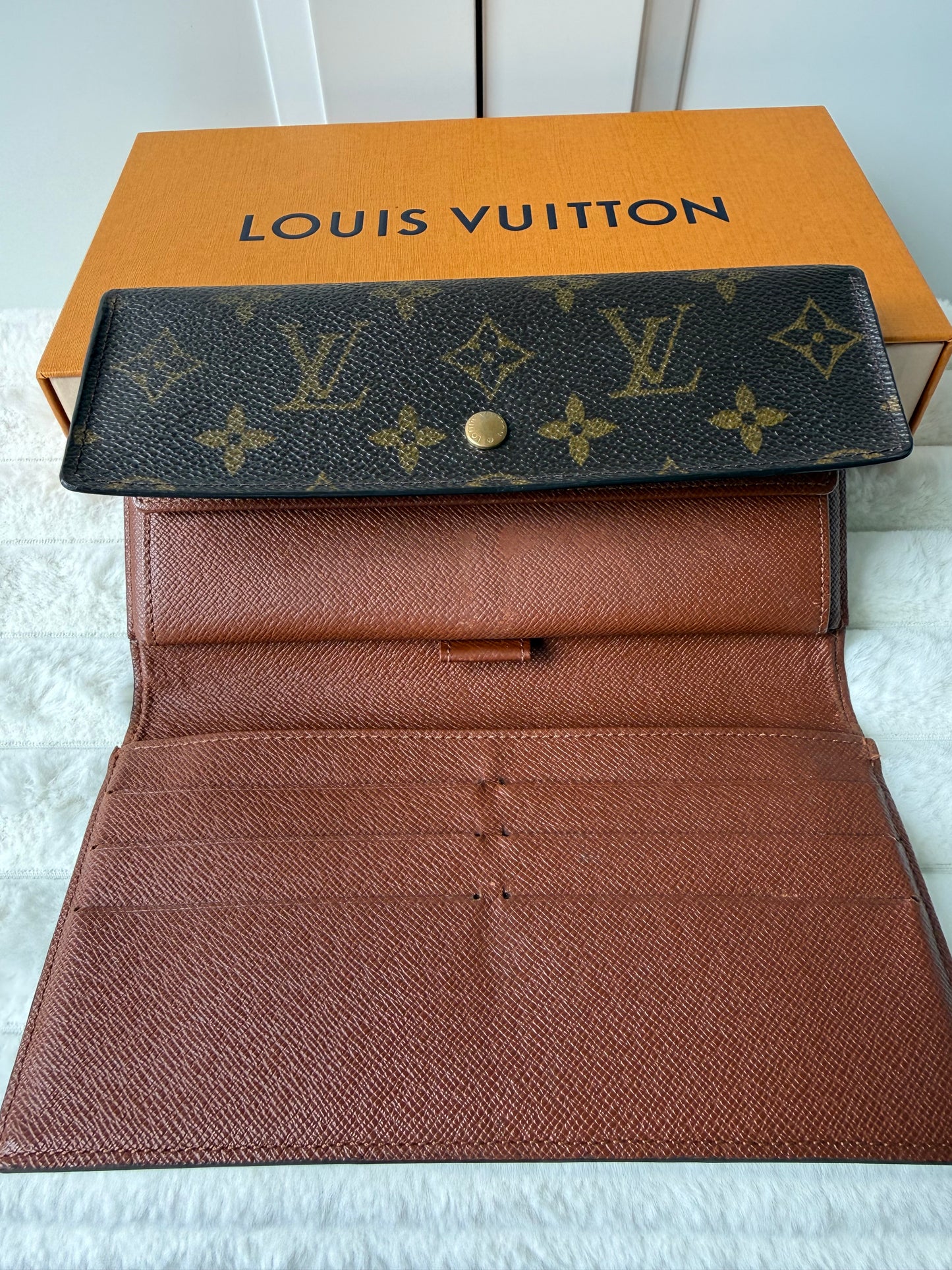 Louis Vuitton Monogram Porte Tresor International Wallet