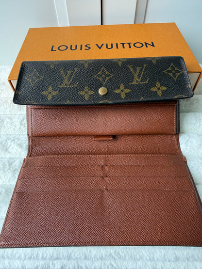 Louis Vuitton Monogram Porte Tresor International Wallet