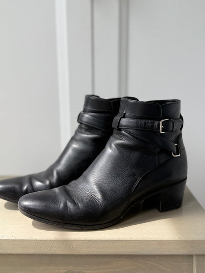 Saint Laurent Black Leather Ankle Boots – Size 39