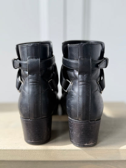 Saint Laurent Black Leather Ankle Boots – Size 39