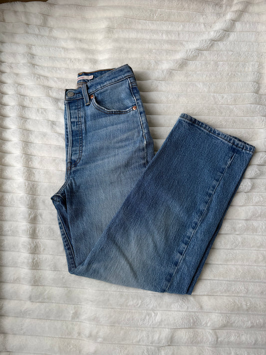 Levi’s Ribcage Straight Jean - Size 25