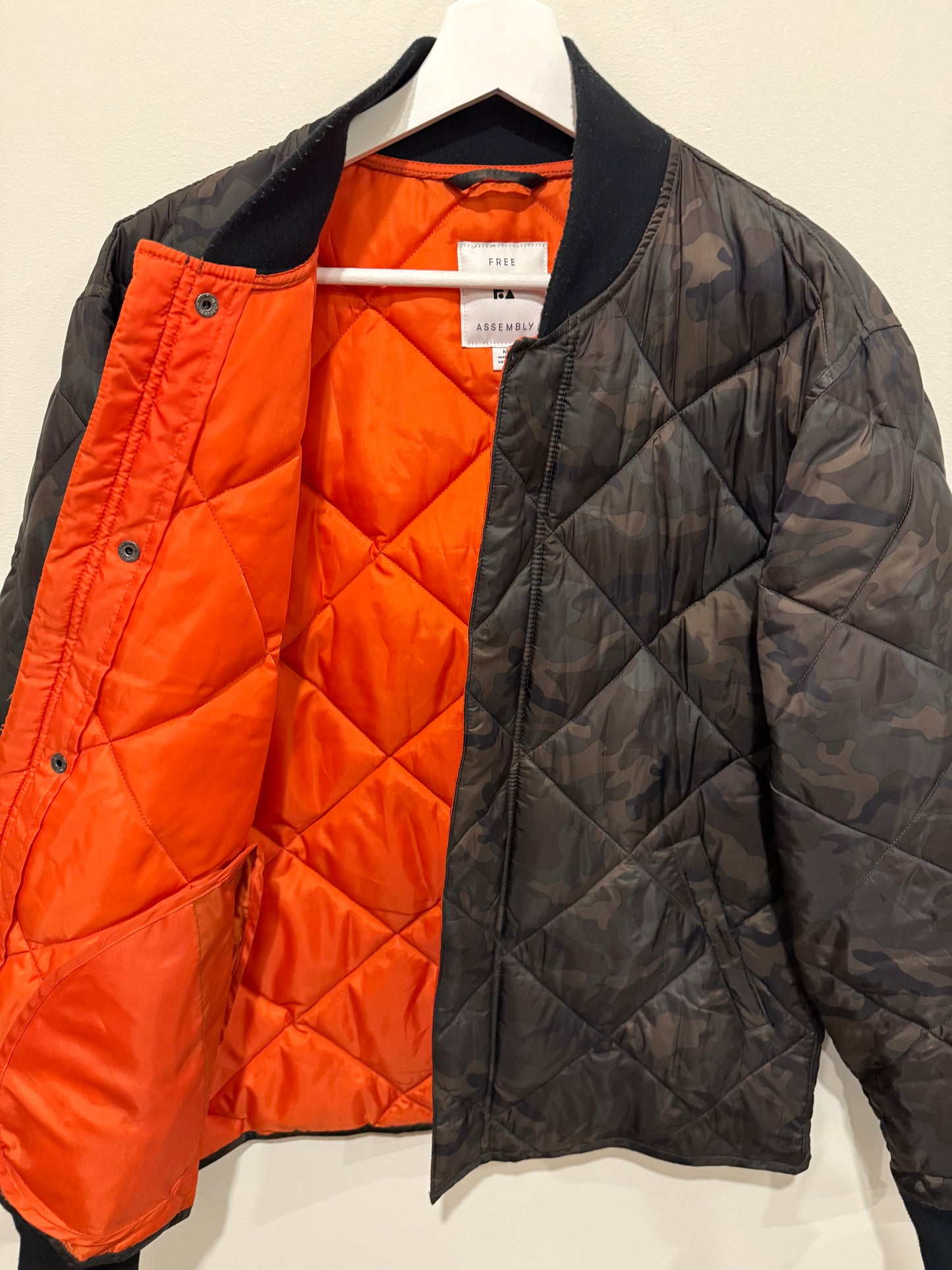 Free Assembly Camo Puffer Size M