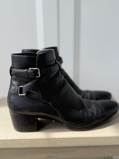 Saint Laurent Black Leather Ankle Boots – Size 39