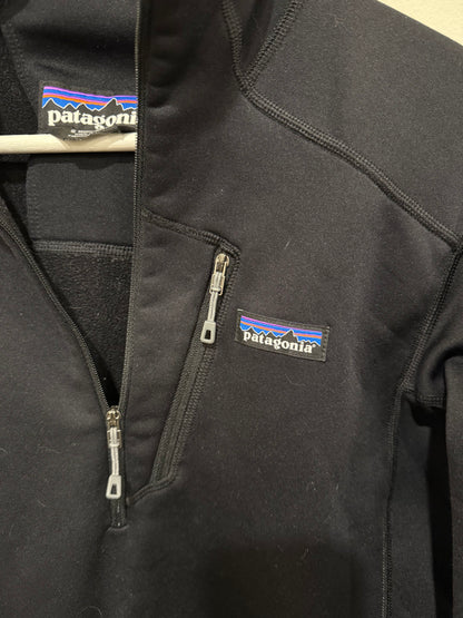 Patagonia Quarter-Zip Performance Pullover Size S