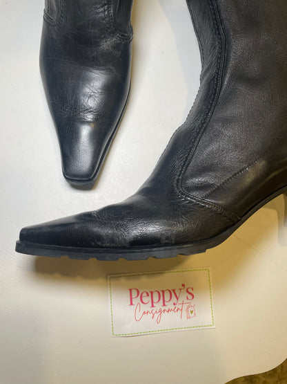 Stuart Weitzman Kitten Heel Booties Size 8.5